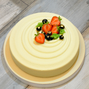 №11: 9 szeletes barack-maracujás mousse torta (21cm átmérő) fehér