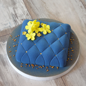 №4 Kék 7 szeletes torta 16x16 cm