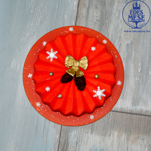 07: 4 szeletes málnás mousse (15 cm átmérő) Karácsony