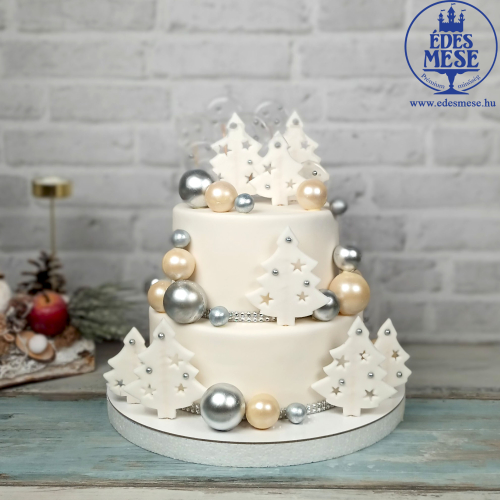 christmas white cake.jpg